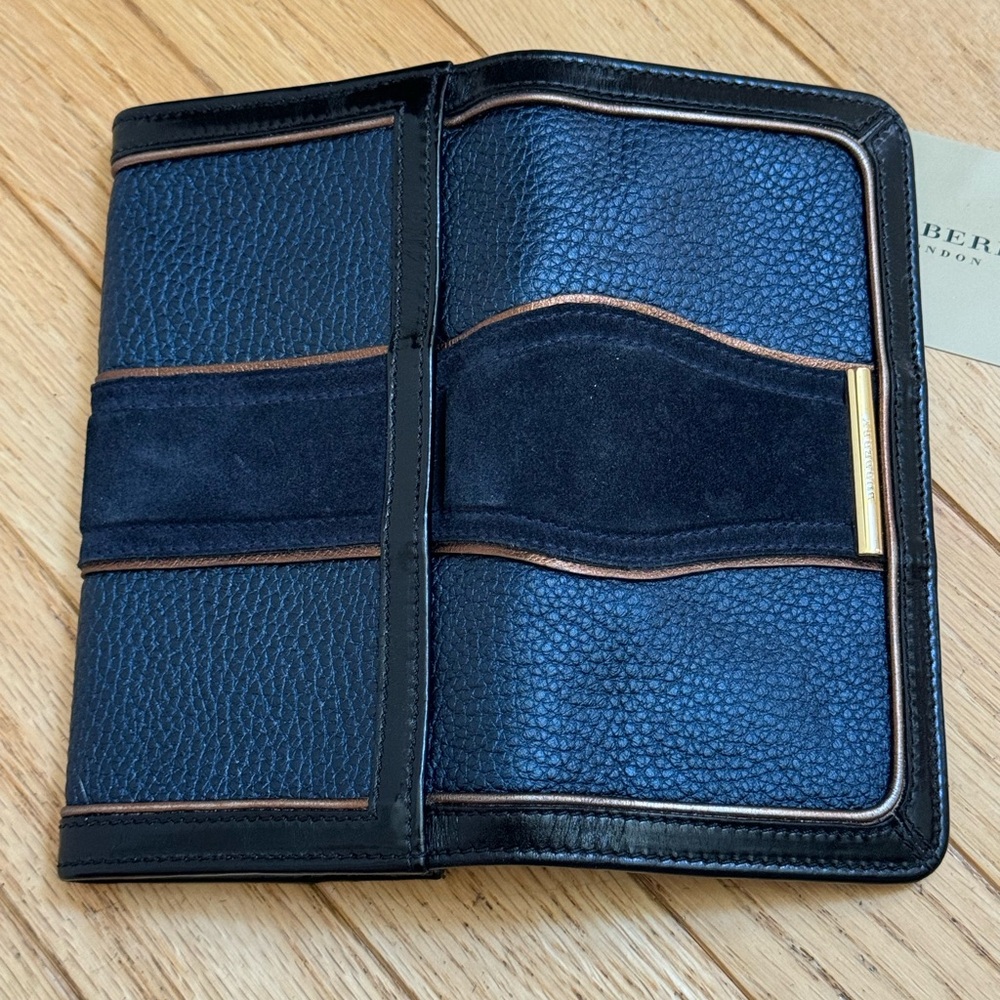 Burberry Prosum bronze Metallic Piping Navy Suade Leather Luxury Wallet VTG - Picture 16 of 16